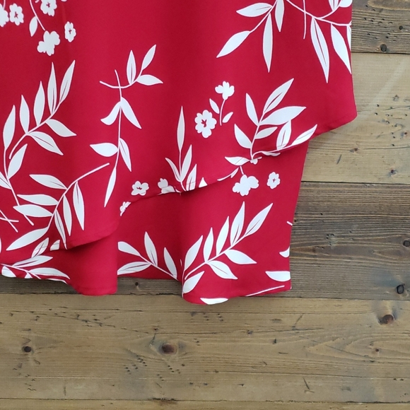 Coldwater Creek deep red floral flutter hem dress - Picture 2 of 6